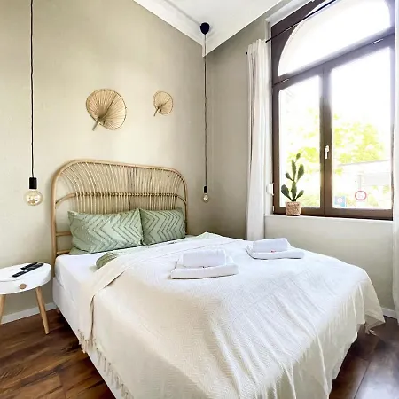 Bamboo * ماغديبورغ